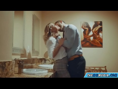 ❤️ Когато наедряла блондинка ви съблазни в обществена тоалетна ❤️❌ Ебане в bg.pornhills-com.ru ❌️